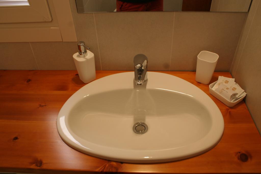 Note Sulla Piazza Bed & Breakfast Каляри Стая снимка