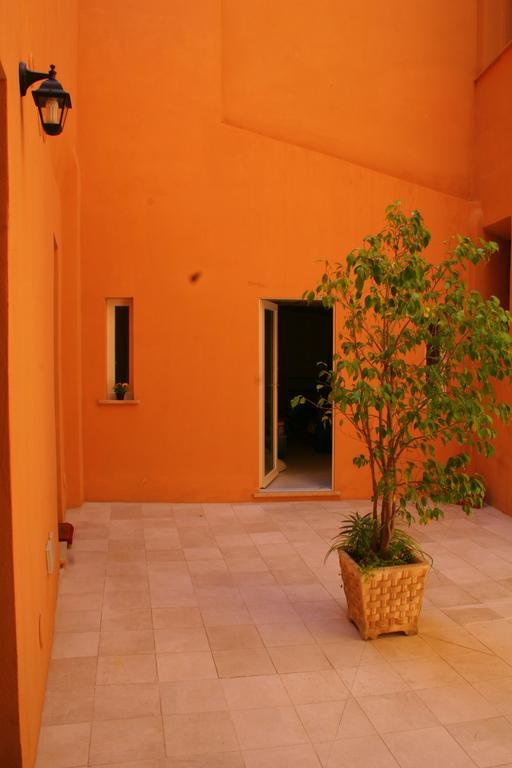 Note Sulla Piazza Bed & Breakfast Каляри Екстериор снимка